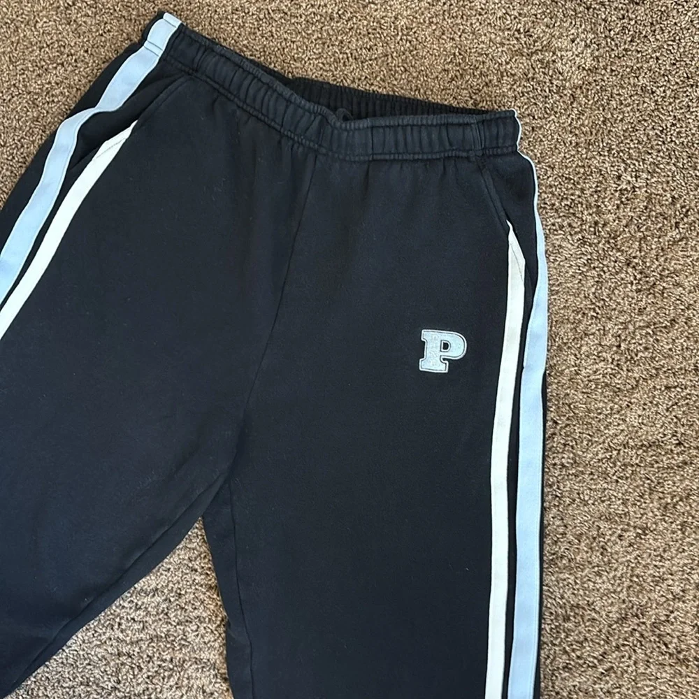 PINK 🖤 Campus Collection Sweatpants - Picture 4 of 6